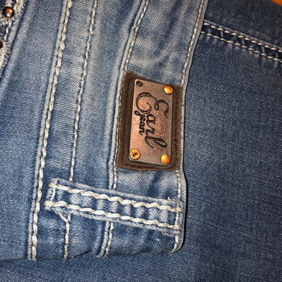 Ladies stretch Earl Capri Jeans. - Picture 3 of 5